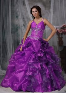 V-neck Beading Sweet Sixteen Dresses in Purple with Spaghetti Straps and Ruffles